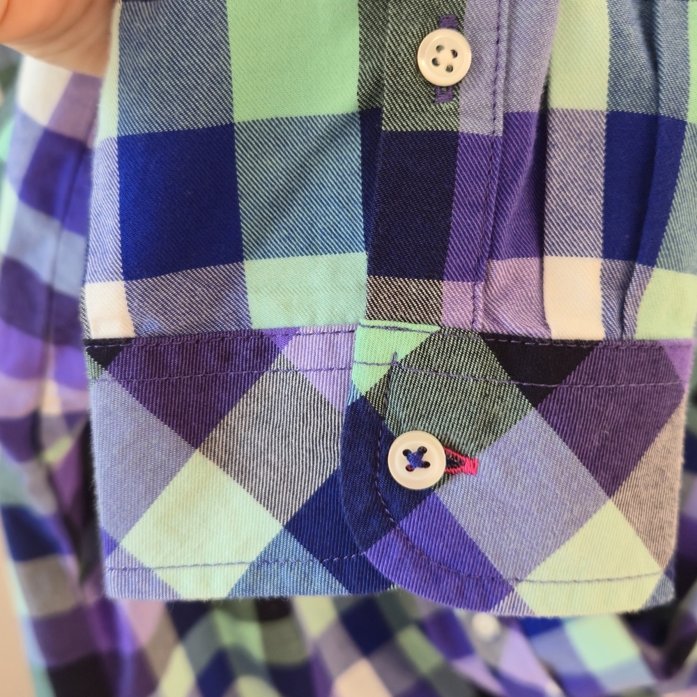 LIKE NEW Talbots Women's Plaid Button-Down Shirt Green, Purple, Blue - 8P - Picture 5 of 10